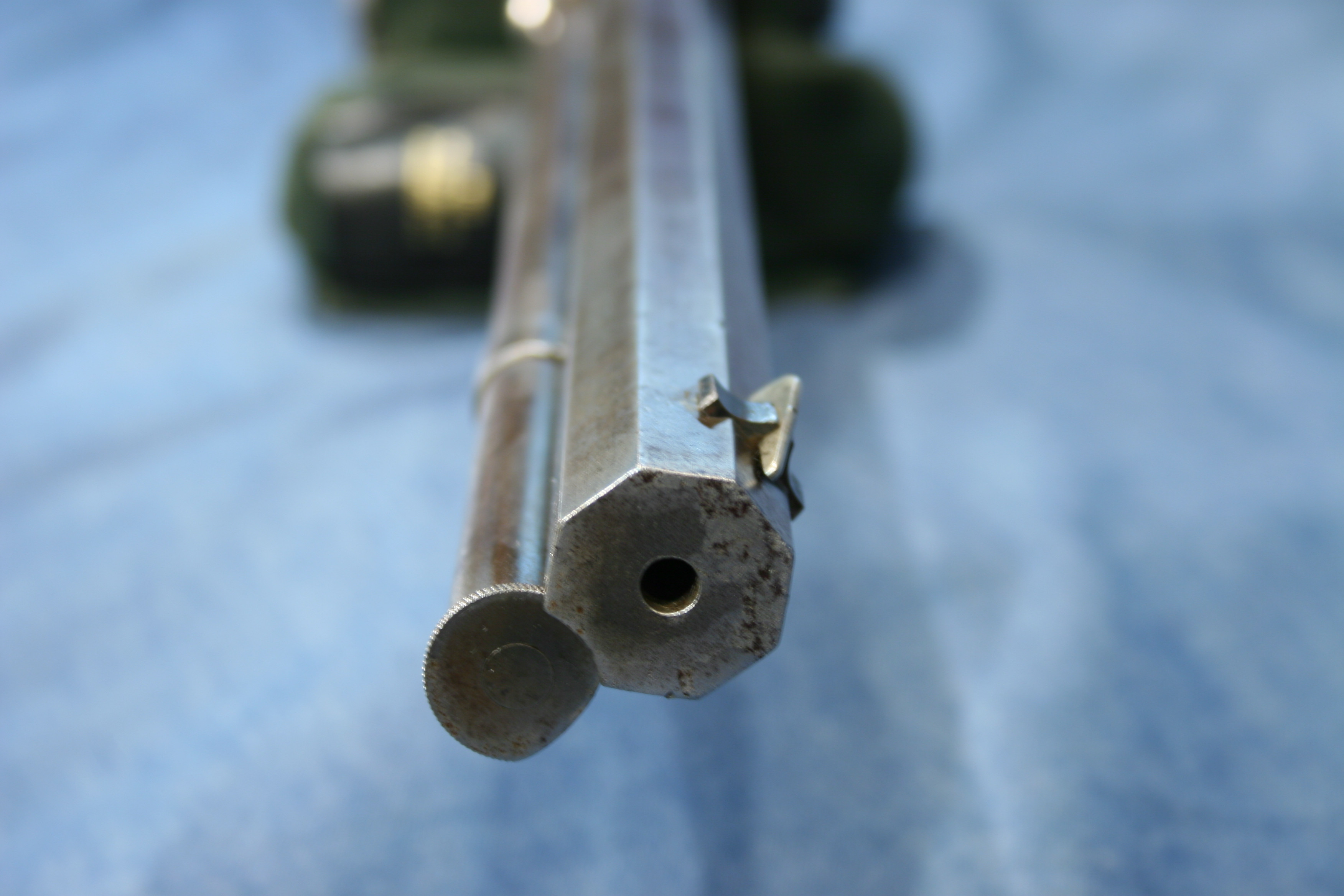 22-muzzle.jpg 22-muzzle.jpg