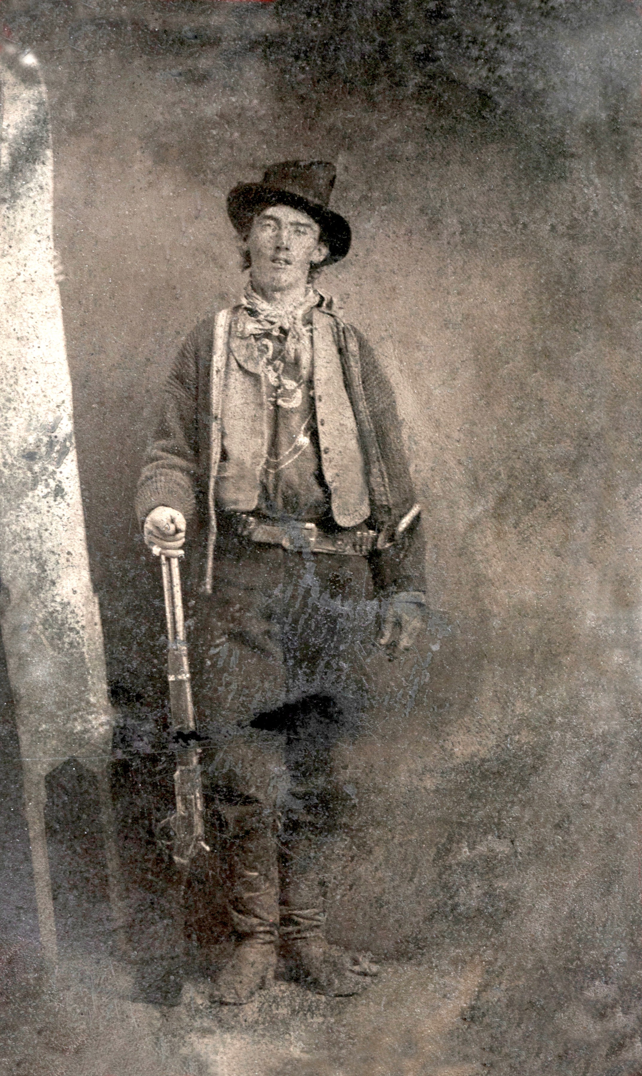 Billy_the_Kid_tintype_Fort_Sumner_1879-80-Edit2.jpg Billy_the_Kid_tintype_Fort_Sumner_1879-80-Edit2.jpg