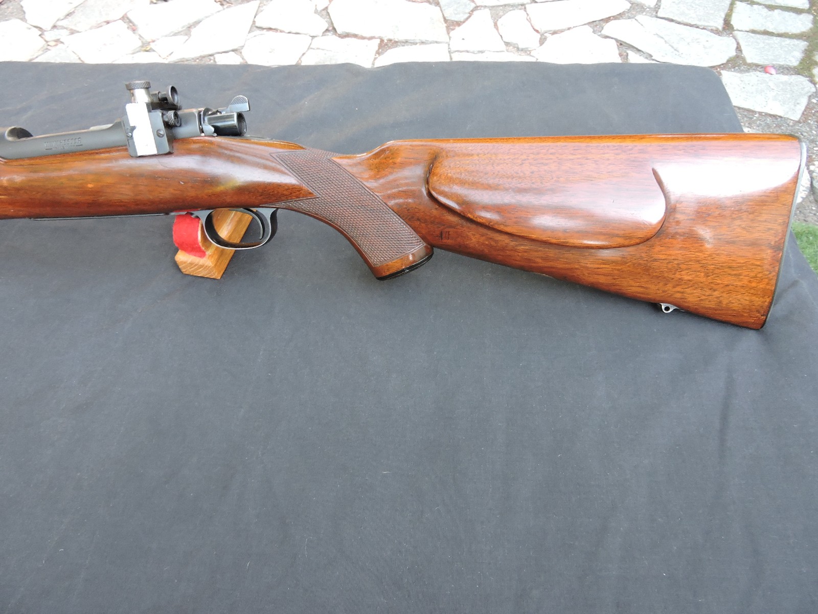 M70-SG-CARB-010.JPG