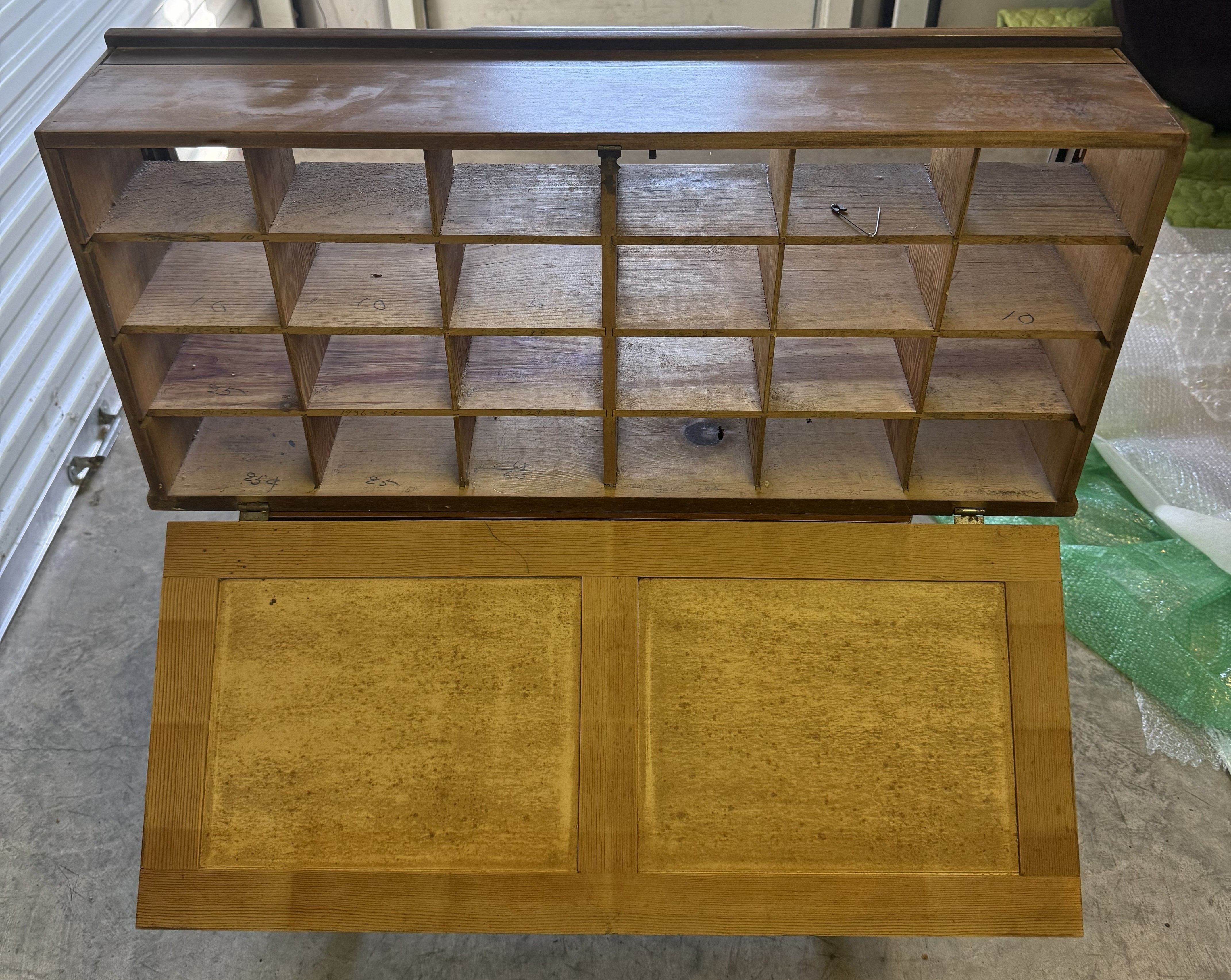 Winchester-2.jpg Winchester-2.jpg